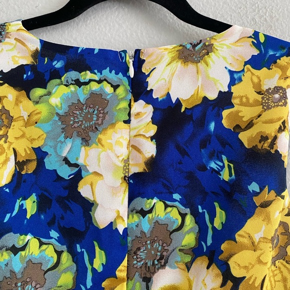 Misguided Floral Romper Size 6 - Picture 5 of 5